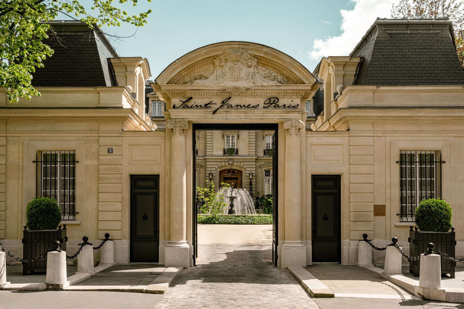 Image may contain Plant City Architecture Building House Housing Villa Road Street and Urban