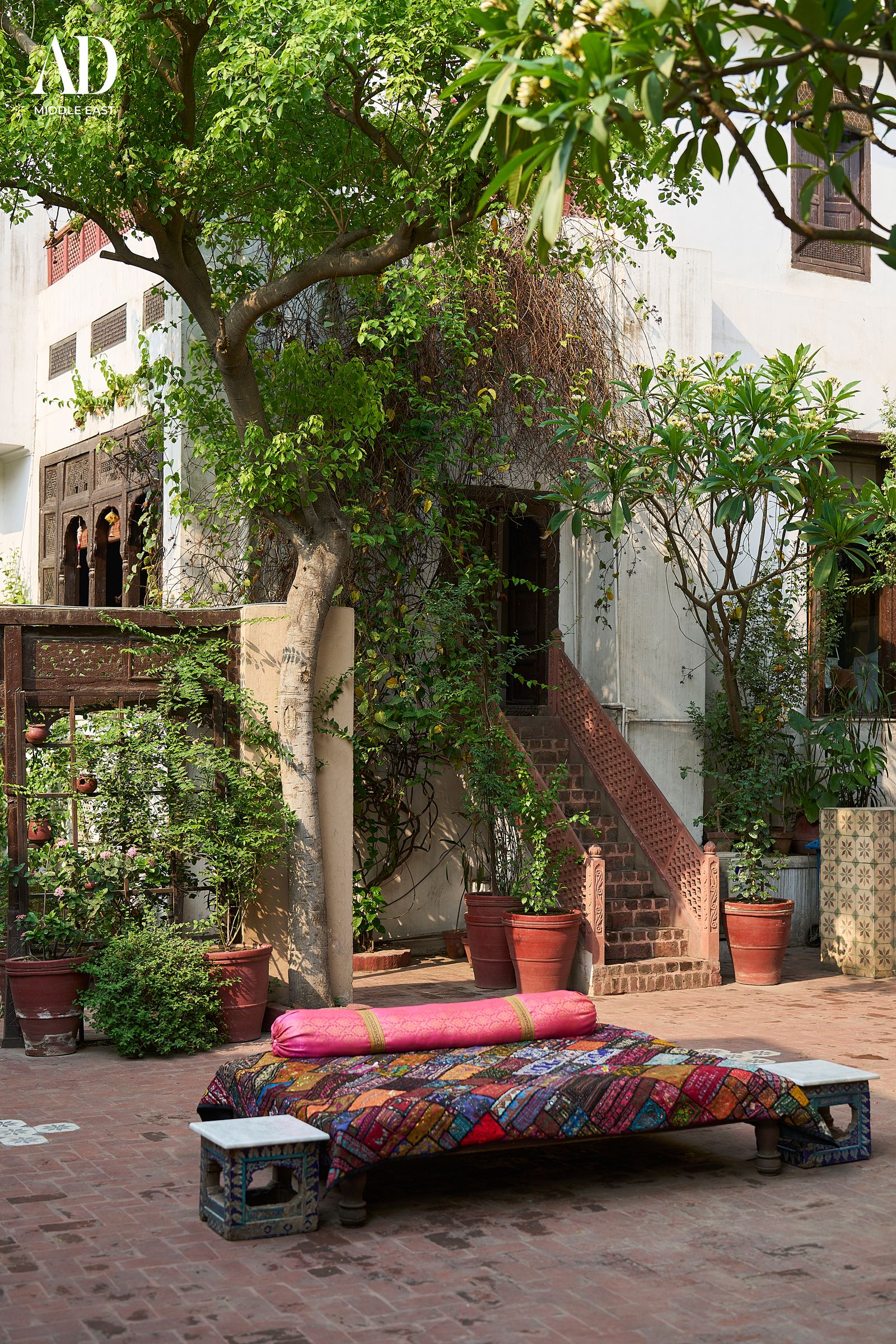 Inside Haveli Barood Khana a 400YearOld Lahore Home Still Lived In Today Tucked within Lahore's Walled City in Pakistan...