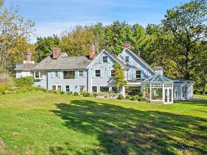 Drew Barrymore Lists Her 1700s New York Home for $5 Million
