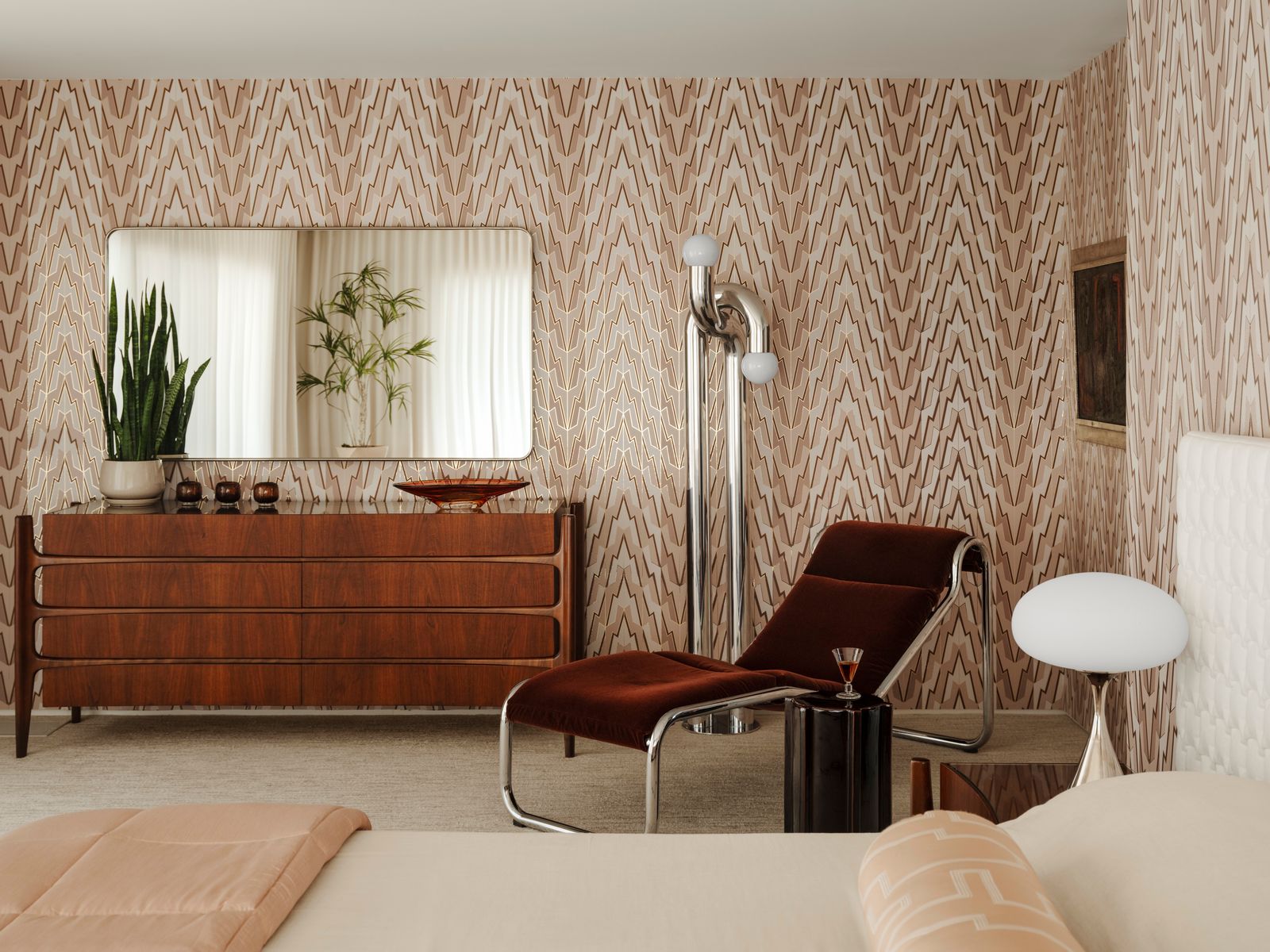 Palm Springs Midcentury Modern Home Gets a Playful, Colour-Filled Makeover